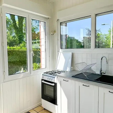 La Aux Hortensias - Cosy Proche - Saint-aubin-sur-mer Guest house 3*